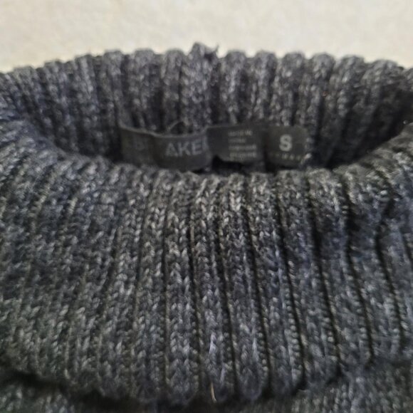 Icebreaker Merino Charcoal Fair Isle Turtleneck - Fitted & Very Soft - Picture 7 of 7